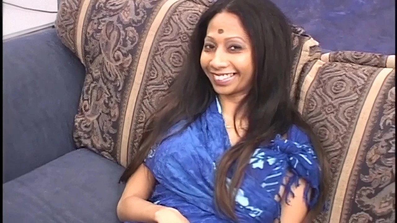I fuck the Indian wife of my younger brother and don’t regret it
