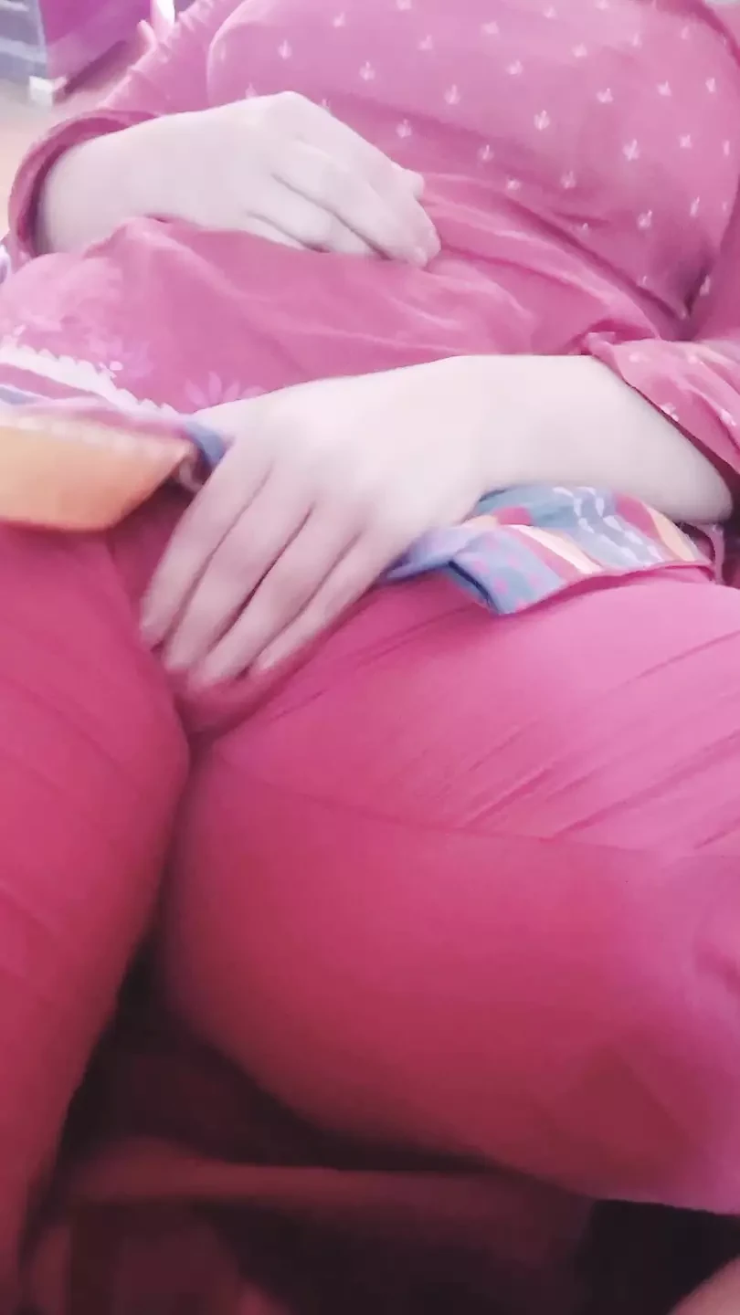 Desi wife big natural tits