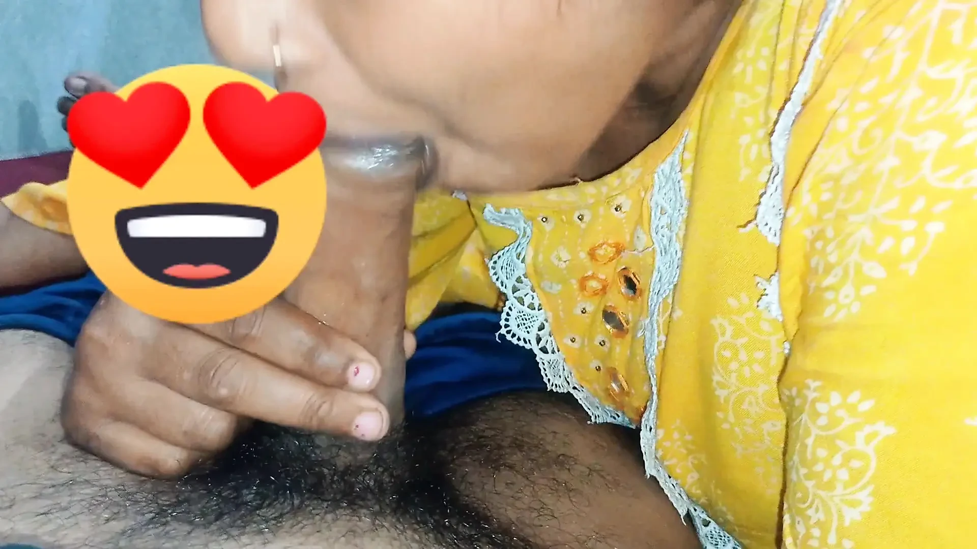 BHABHI SUCKING BIG COCK AND RIDING ON BIG DICK