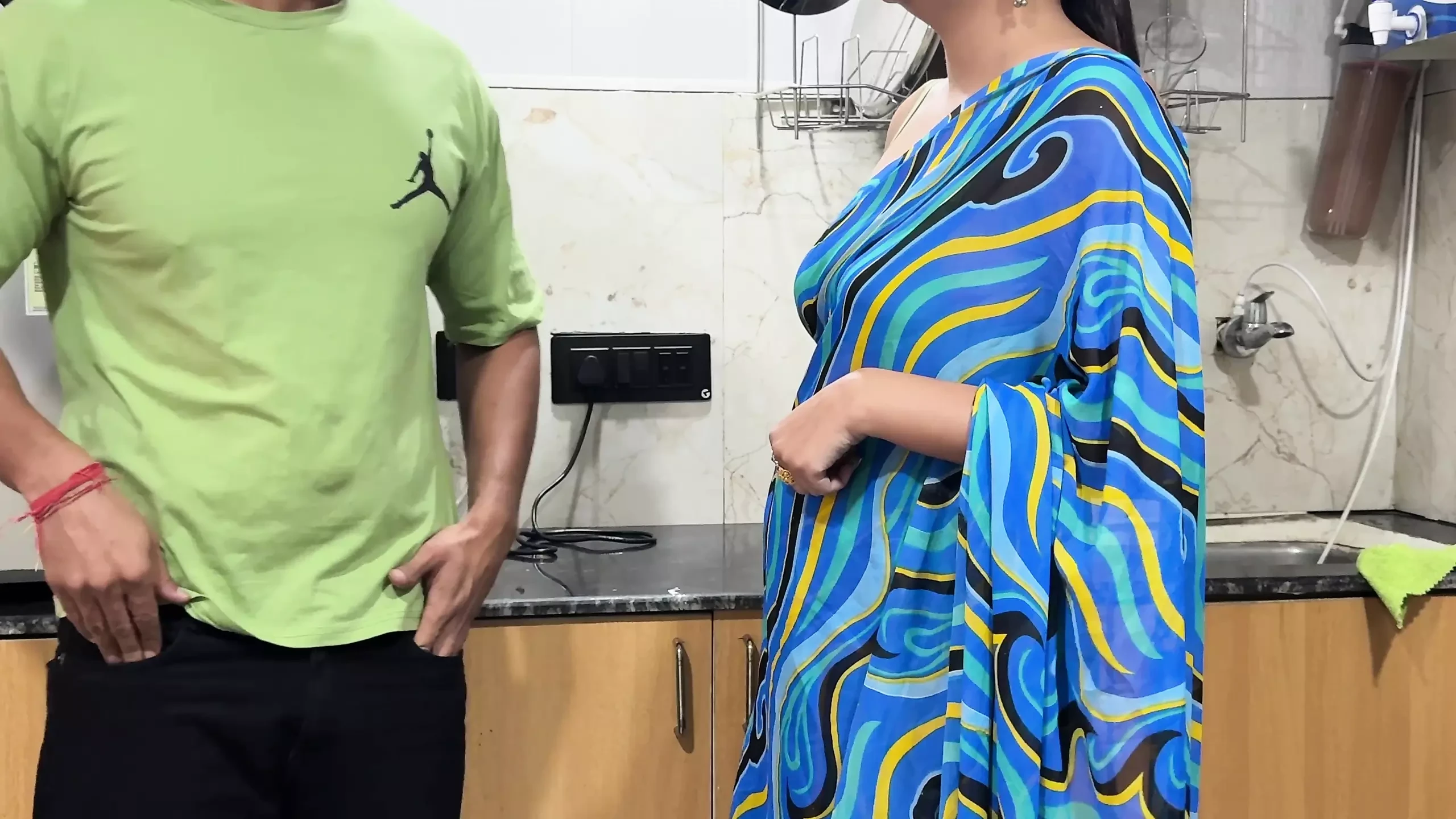 Stepmom takes the wrong pill and ends up giving her a sexual enhancer “let me help you get it off”