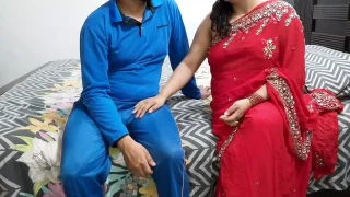 Laal saree pehan kar neighbor aunty na apni friend ka beta sa sex kia