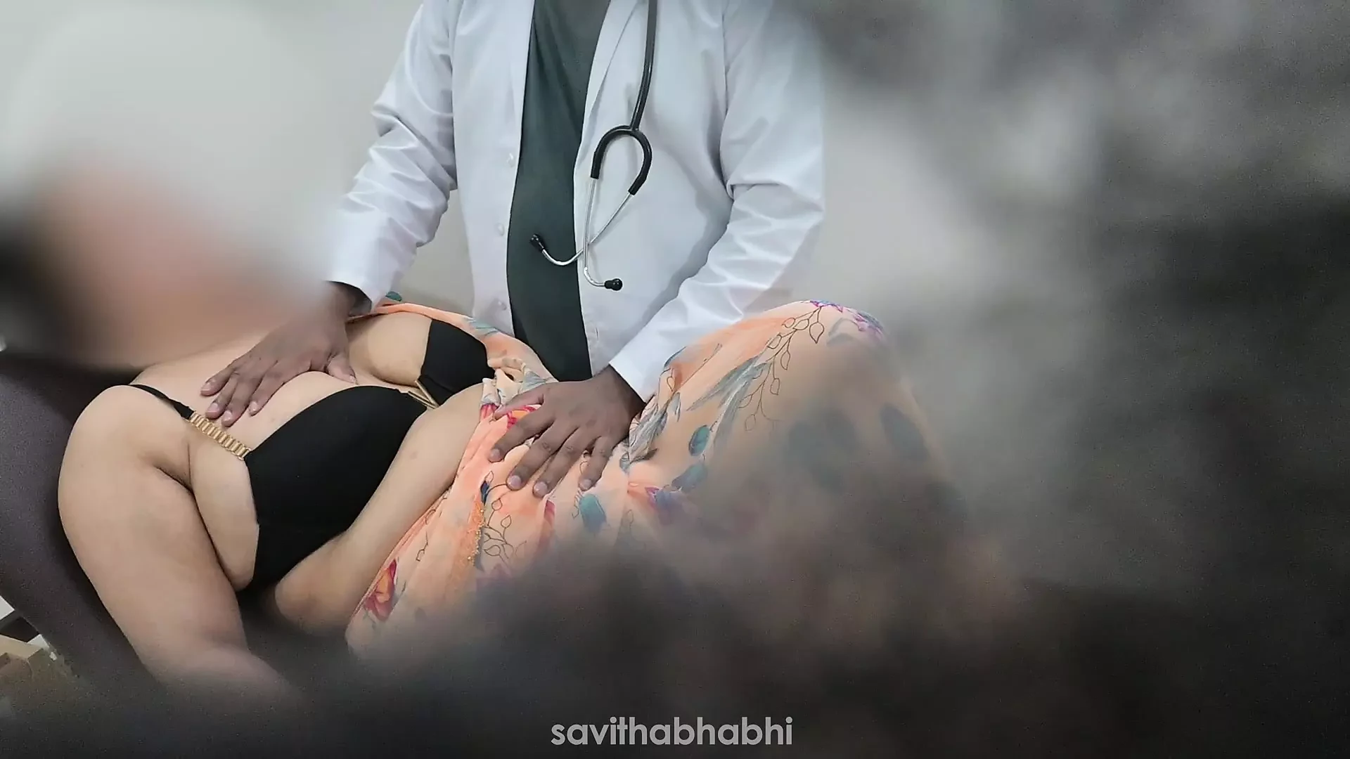 Lady patient got tortured by doctor