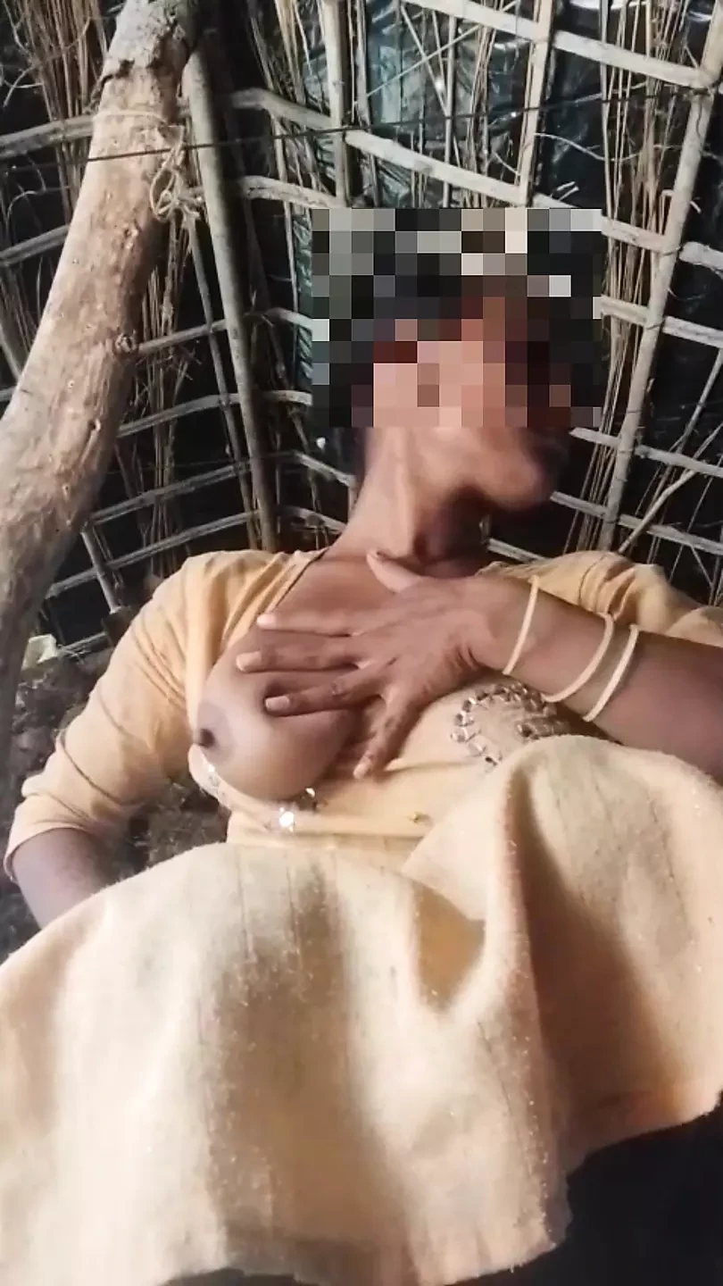 Desi college girl’s big nipples and pussy fingered