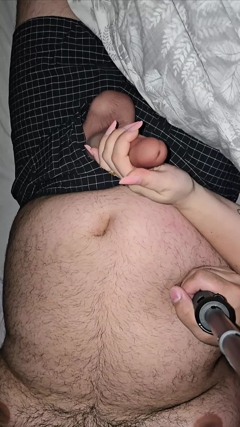 Step mom handjob step son dick without argue anymore