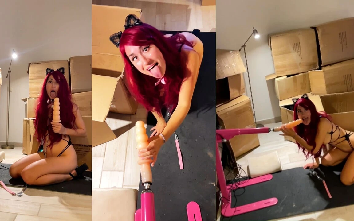 Me- Cat Red Fetish Girl Got Sexually Aroused and Blowjob, Sucked Sex Machine