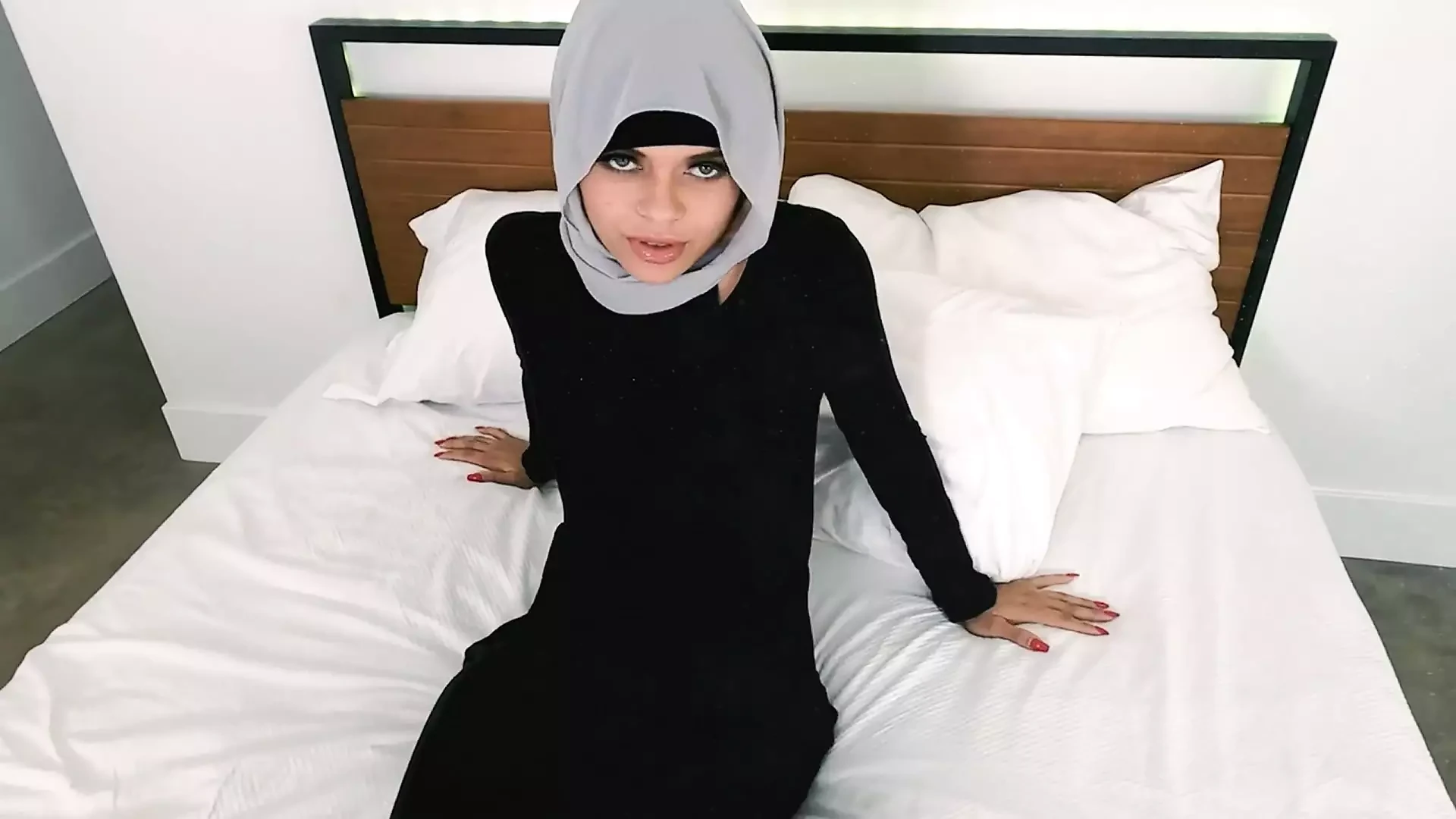 Fuck Math, Fuck Me! – Muslim Schoolgirl Masturbates & Gets Shagged in Her Bedroom – Hijab Hookup