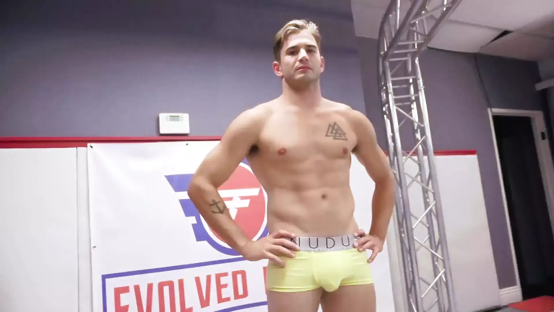 Kay Carter Vs Nathan Bronson