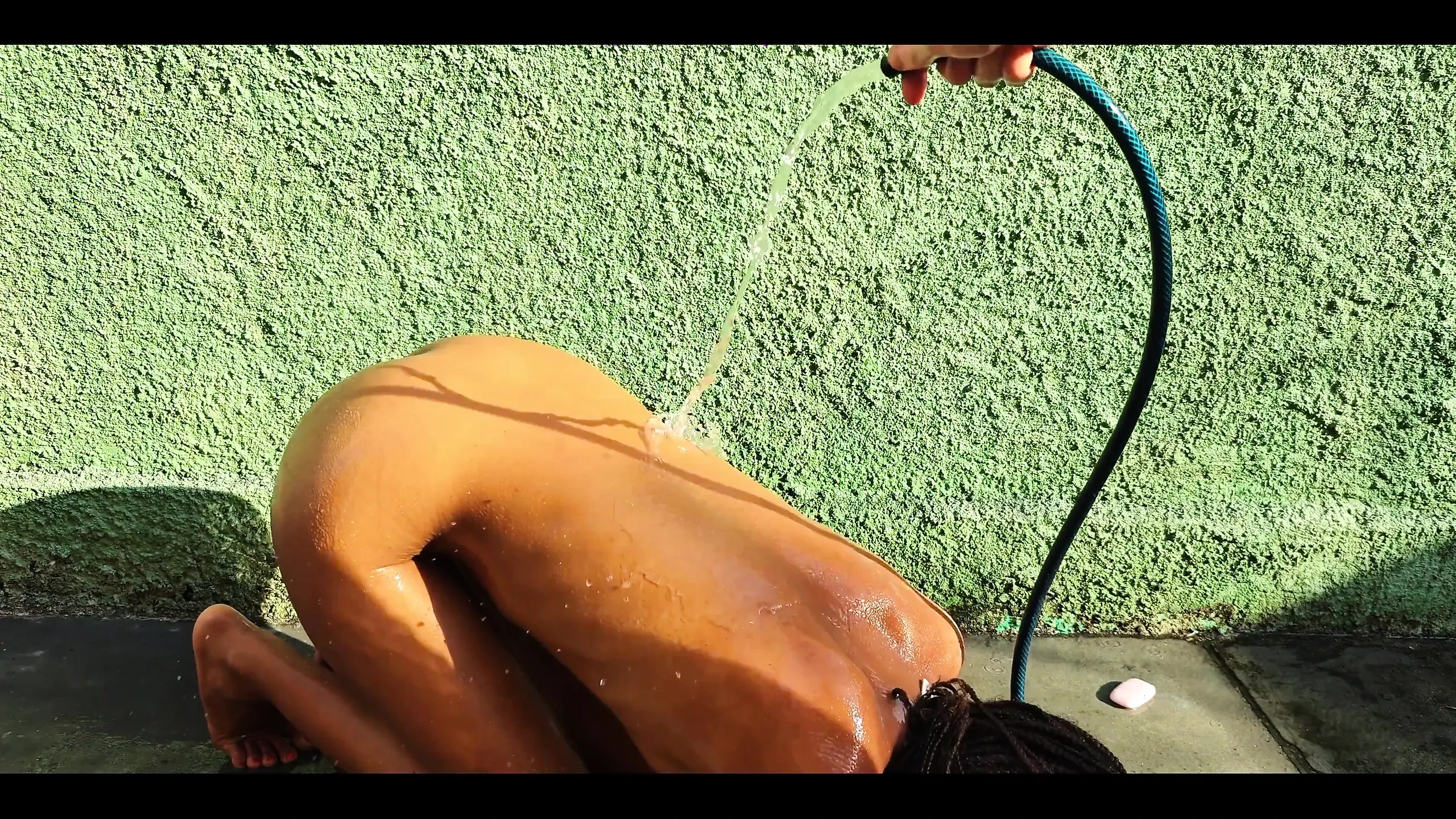 Submissive Bathed Like a Pet