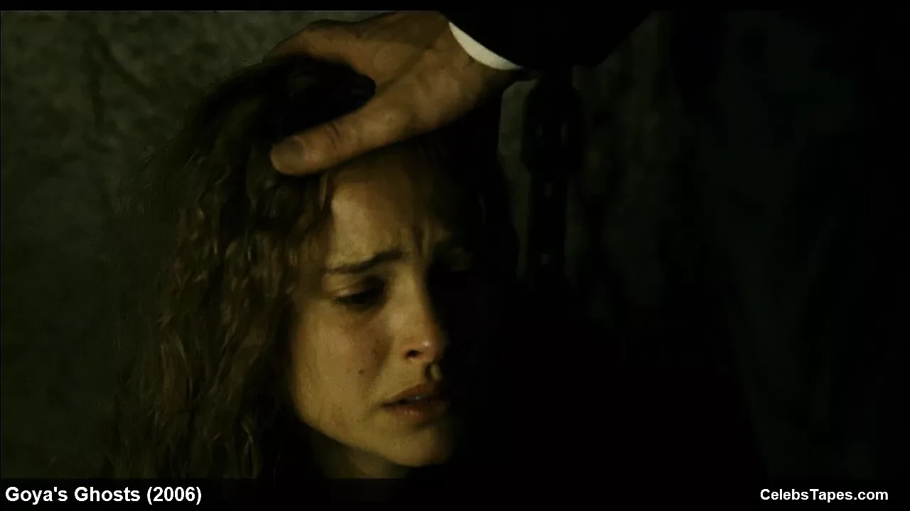Natalie Portman all naked and rough movie scenes