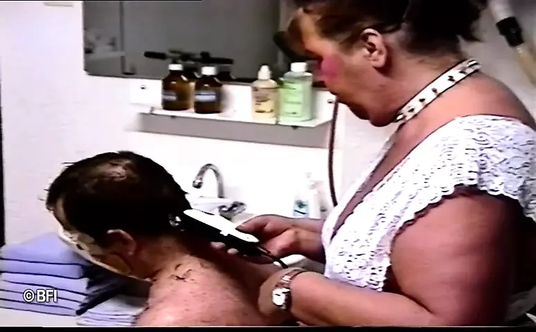 The slave and the electric shaver