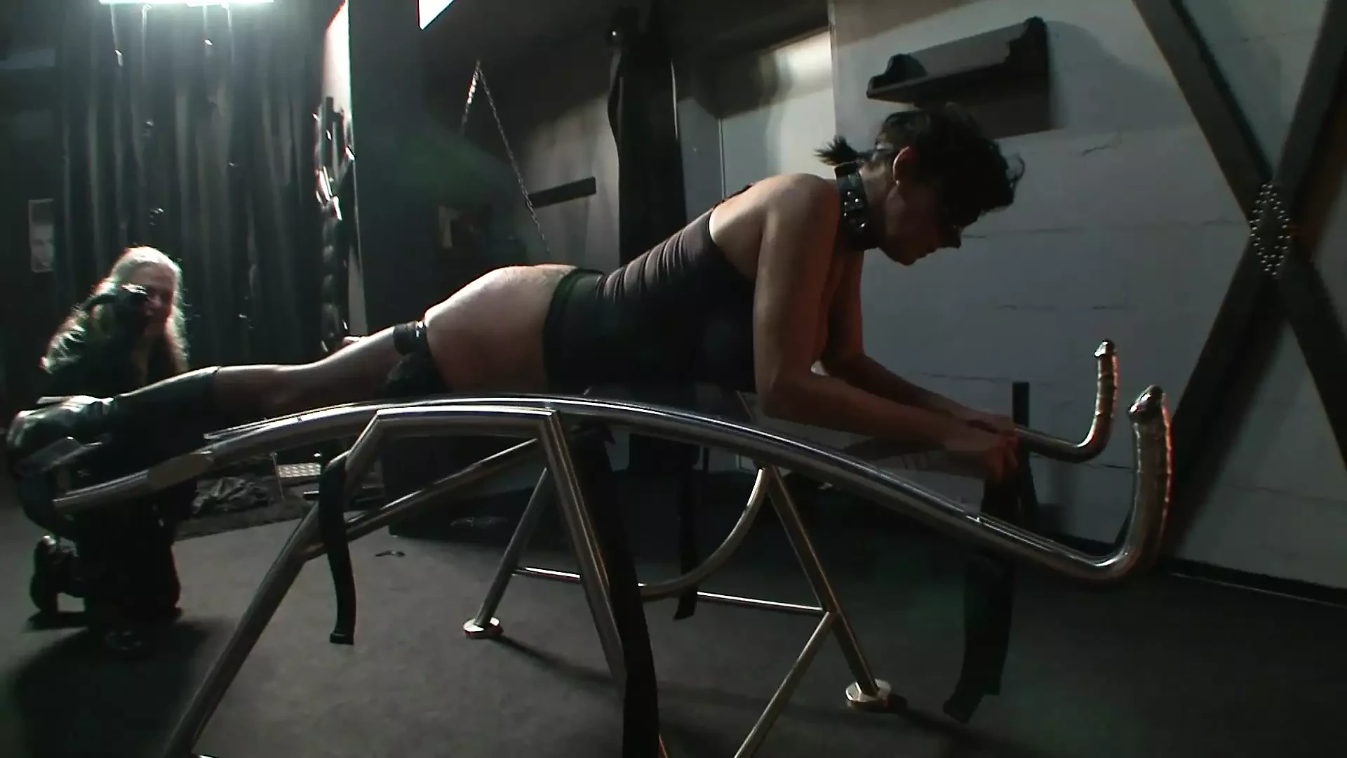 Plotzliche BDSM-Bedurfnisse – Episode 1