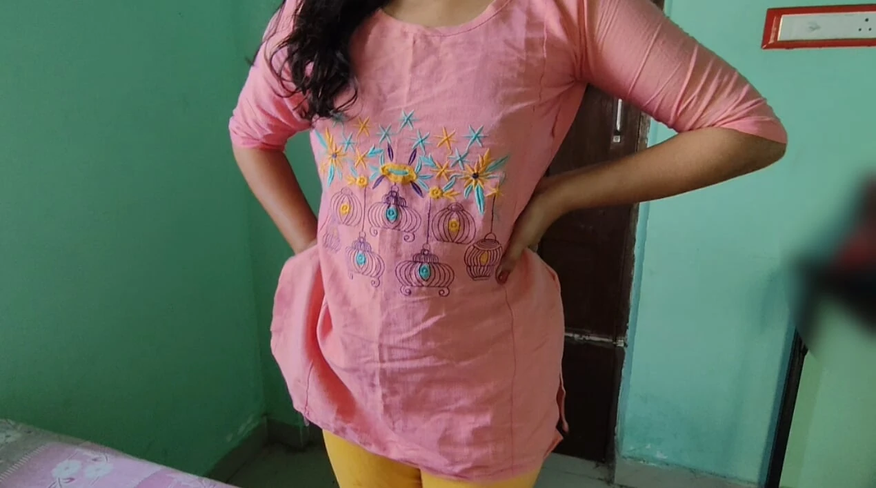 Village Jiju beautiful Sali dirty talk doggy style painful Sex , jiju sali Hindi Dirty talk xxx video