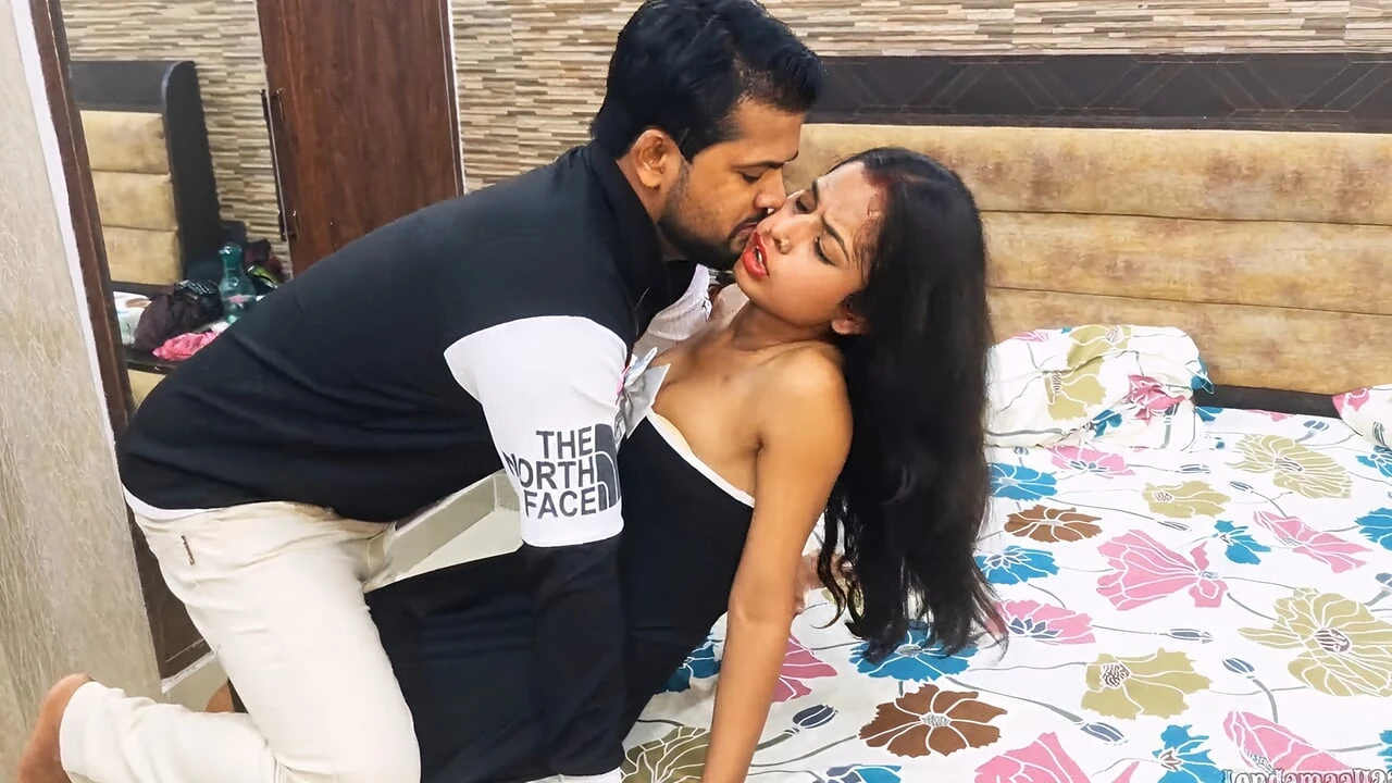 Indian Desi Girlfriend Boyfriend anniversary Fucking In Hotel  on there Birthday hardcore Fucking