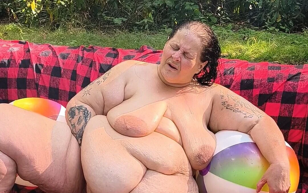 Beach Ball Fight She’s Getting Wet From Her Pussy so Tight