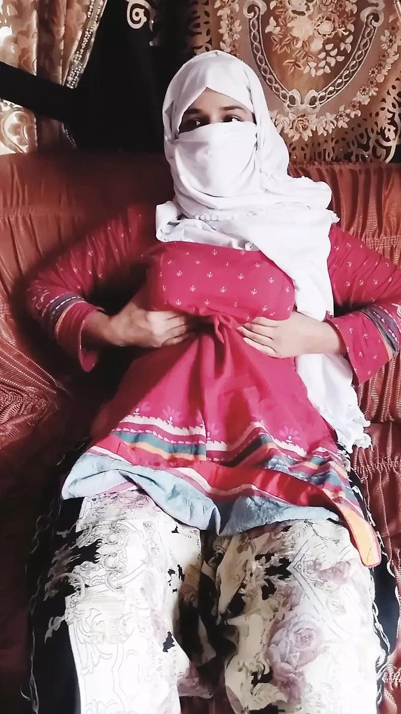Desi Pakistani Muslim hijab girl