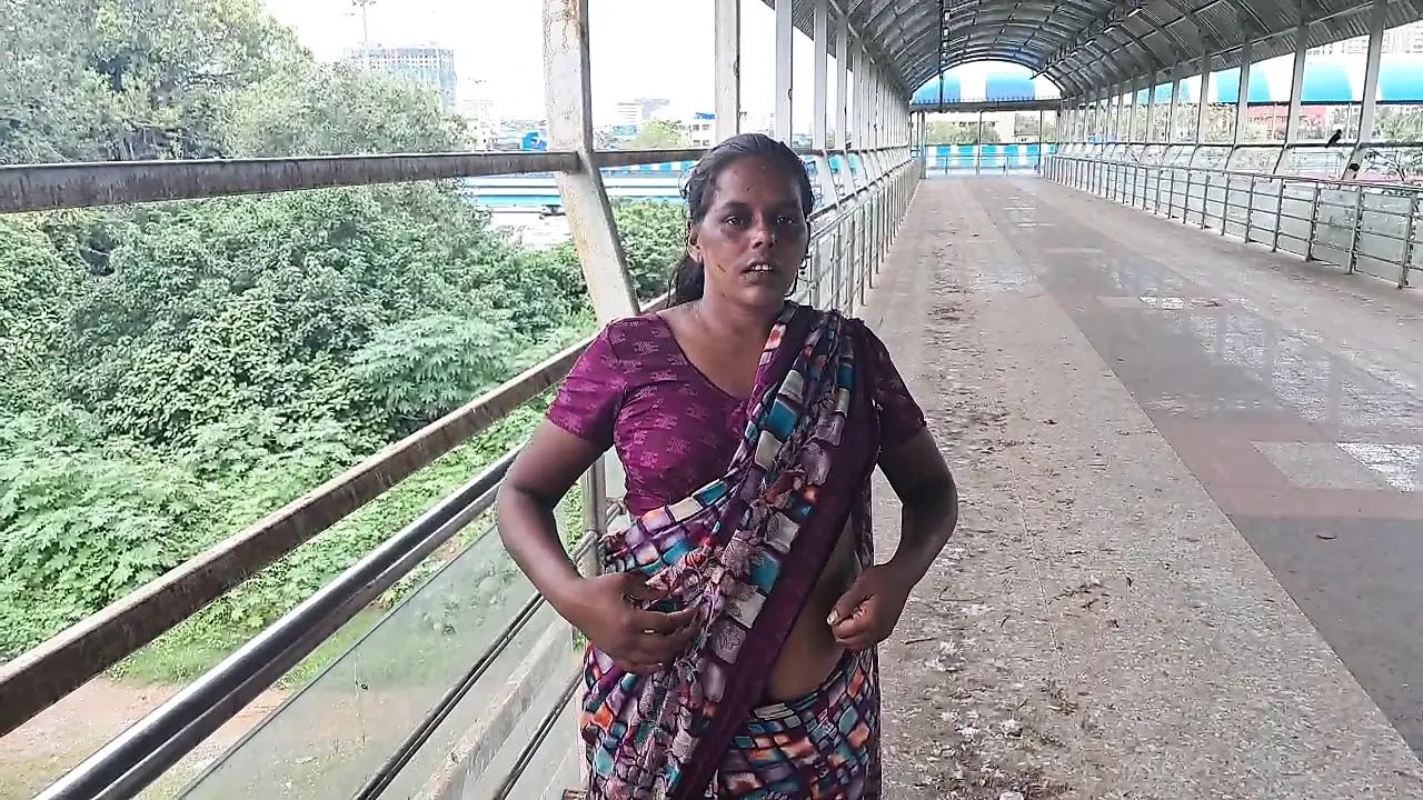 NEWLY MARRIED DESI COUPLE FIRST NIGHT SEX