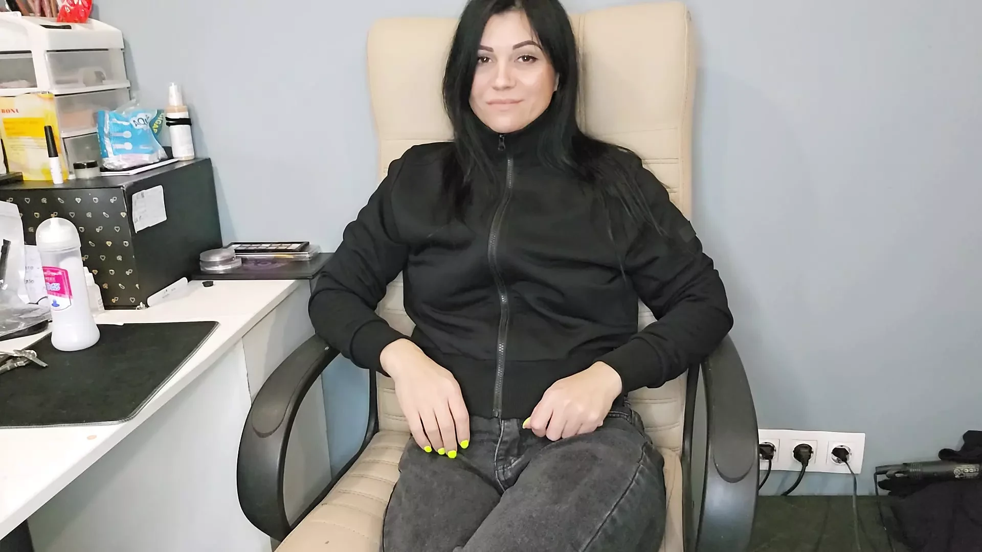 Fisting, pulled panties out of pussy to insert hand.