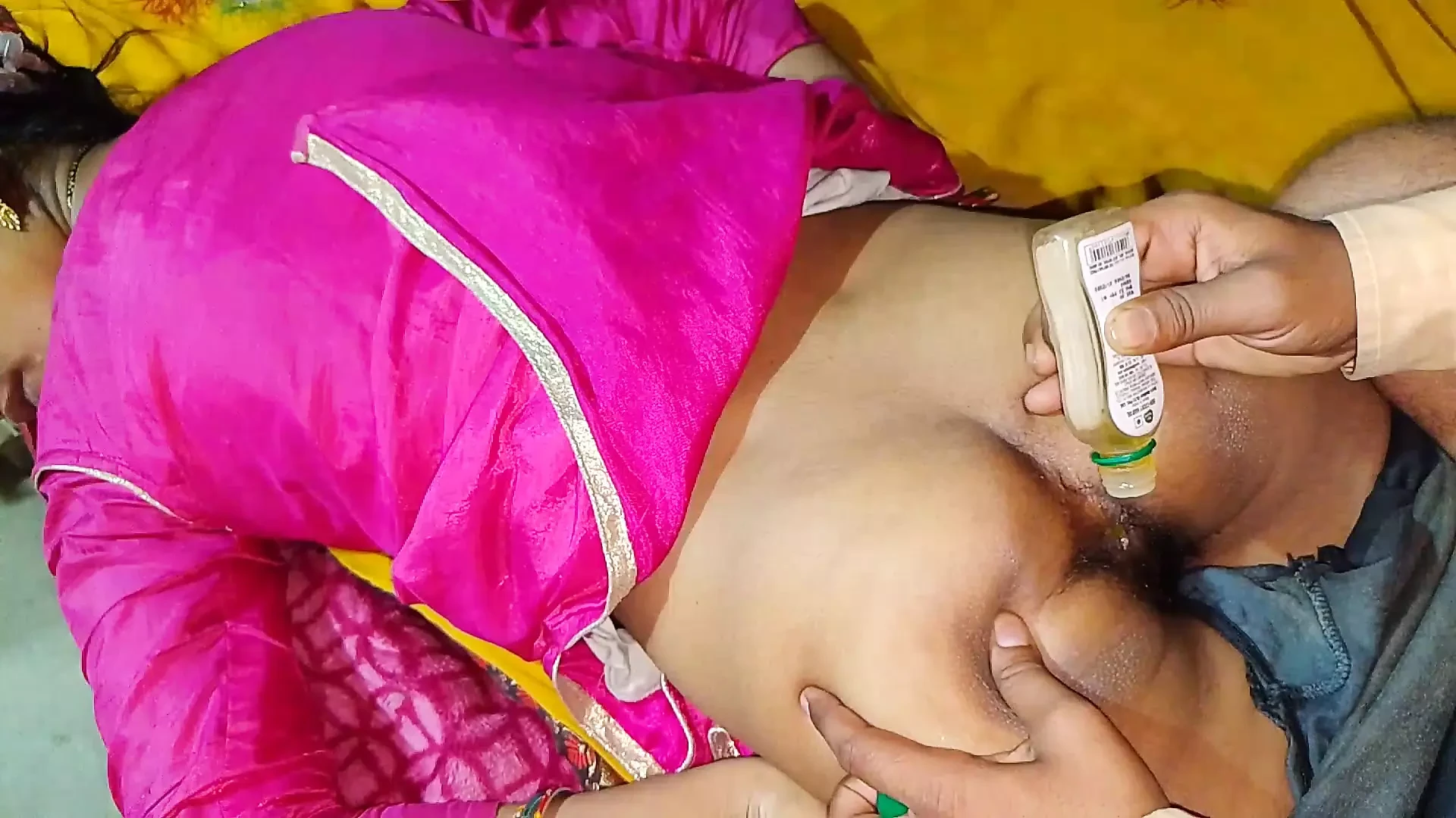 Bhabhi ki doggystyle me gand chudai video