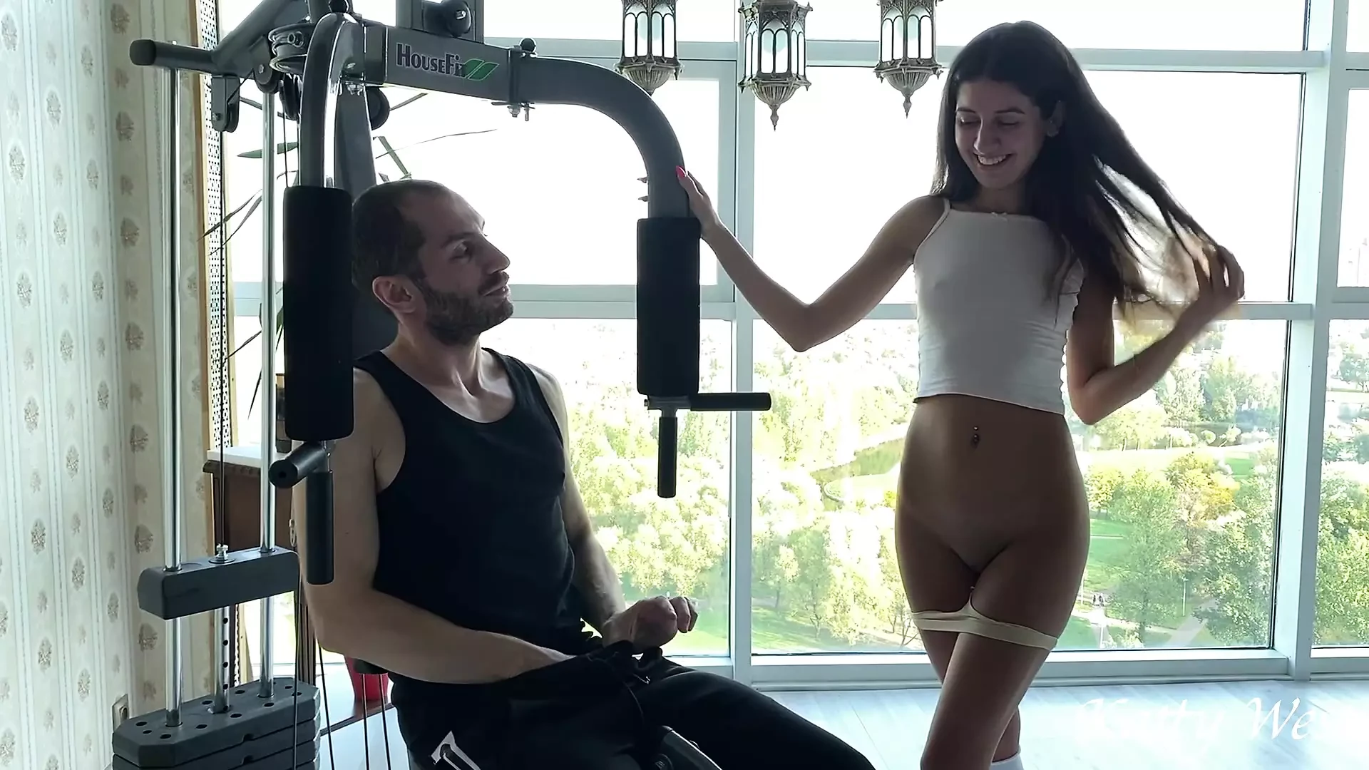 Stepsister asked stepbrother to show dick, he could not refuse and fucked her cum in her pussy