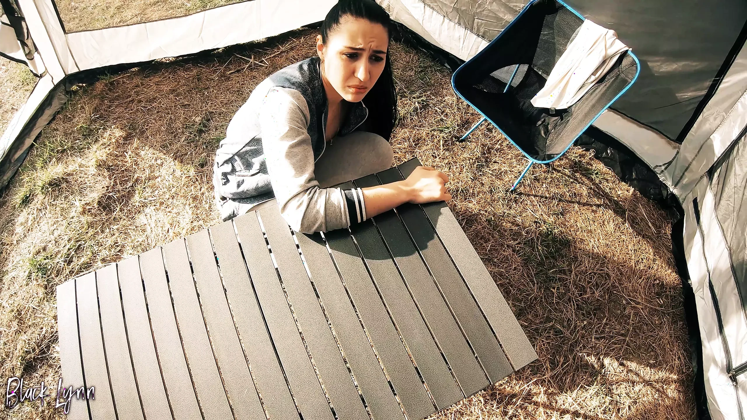 Cheating Tourist Sucked Stranger in a Tent for Help – Mouthful of Cum and Oral Creampie – Black Lynn