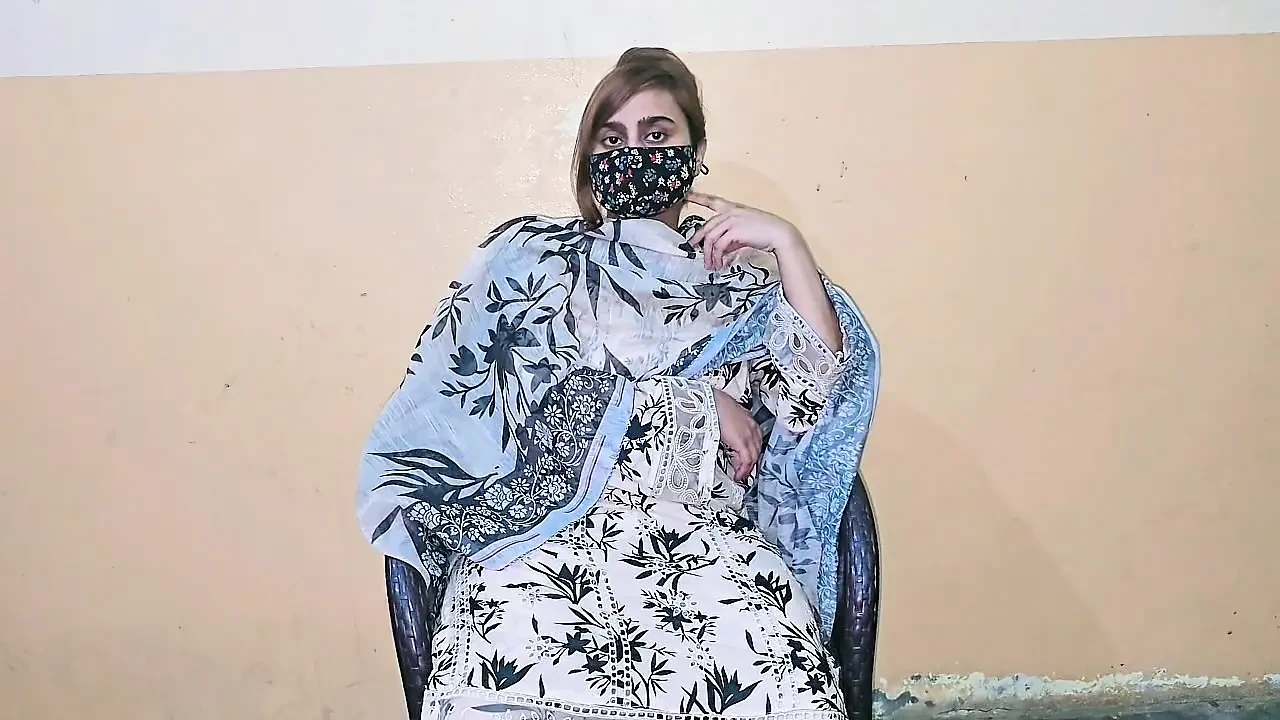 Having Fun With My Sister’s College Friend Horny girl