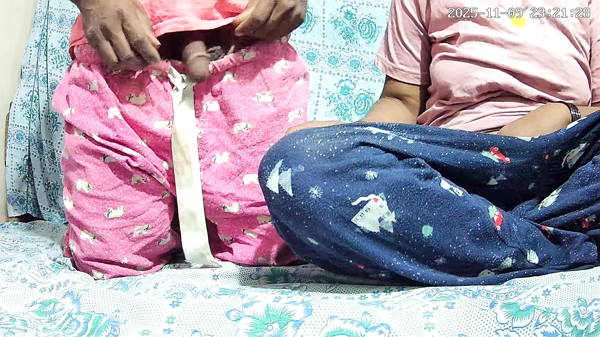 Nepali sex xnxx in the room