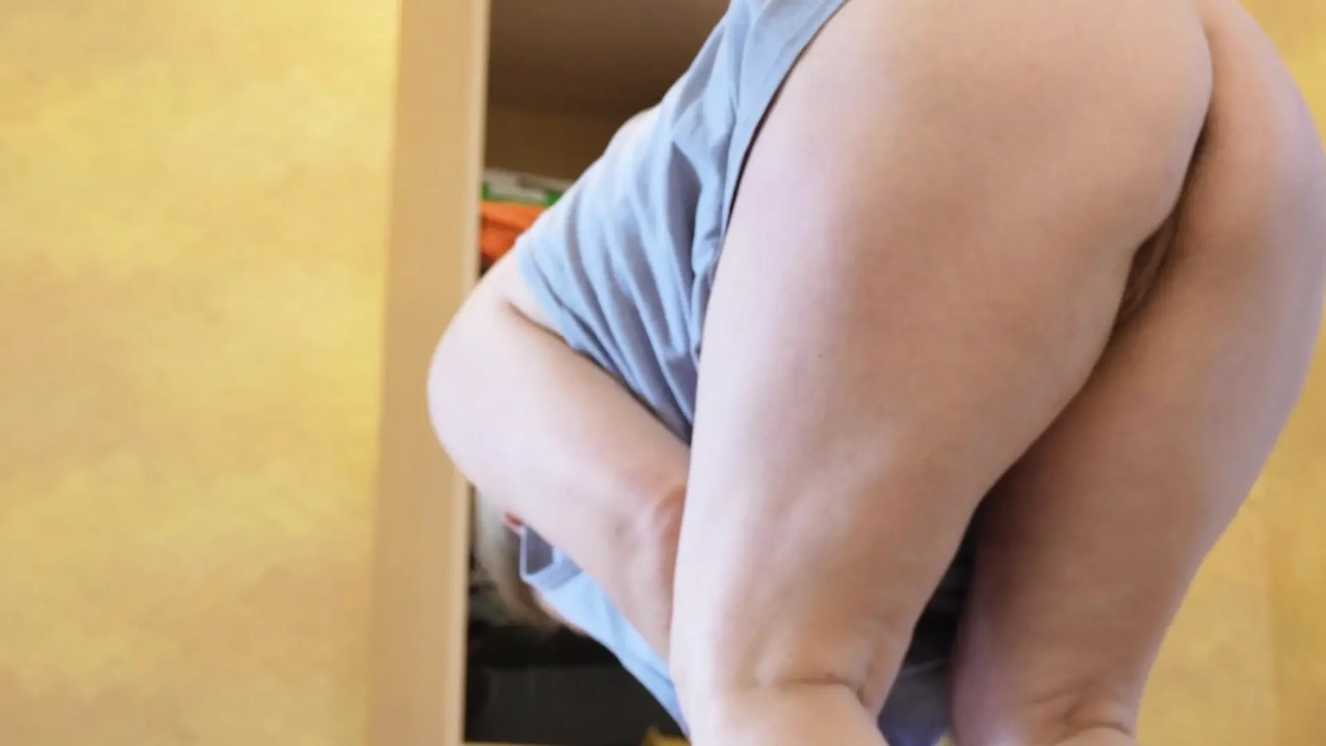 Sexy milf washes the floor without panties 2