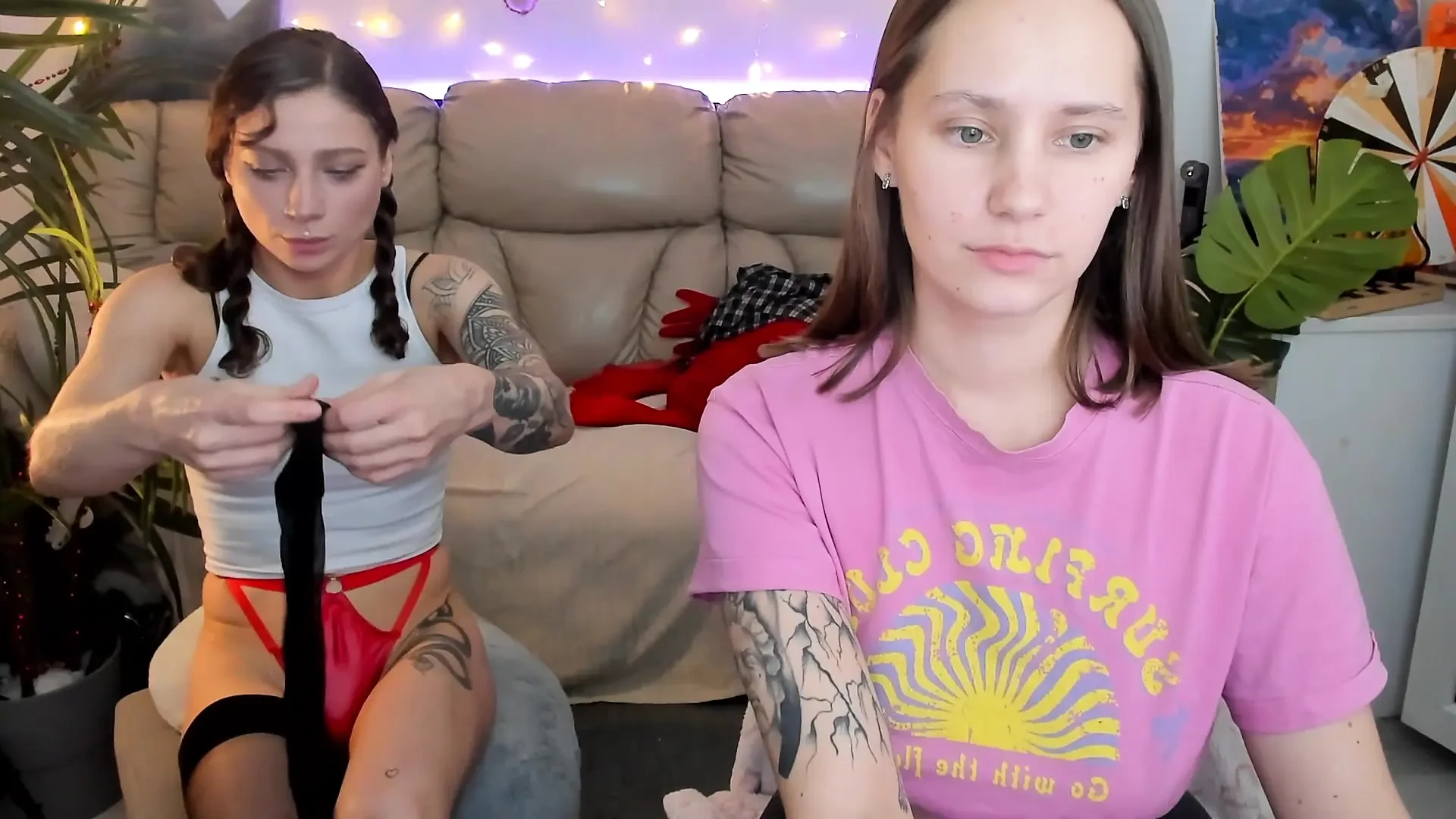 Students learn how to give bJ from the internet