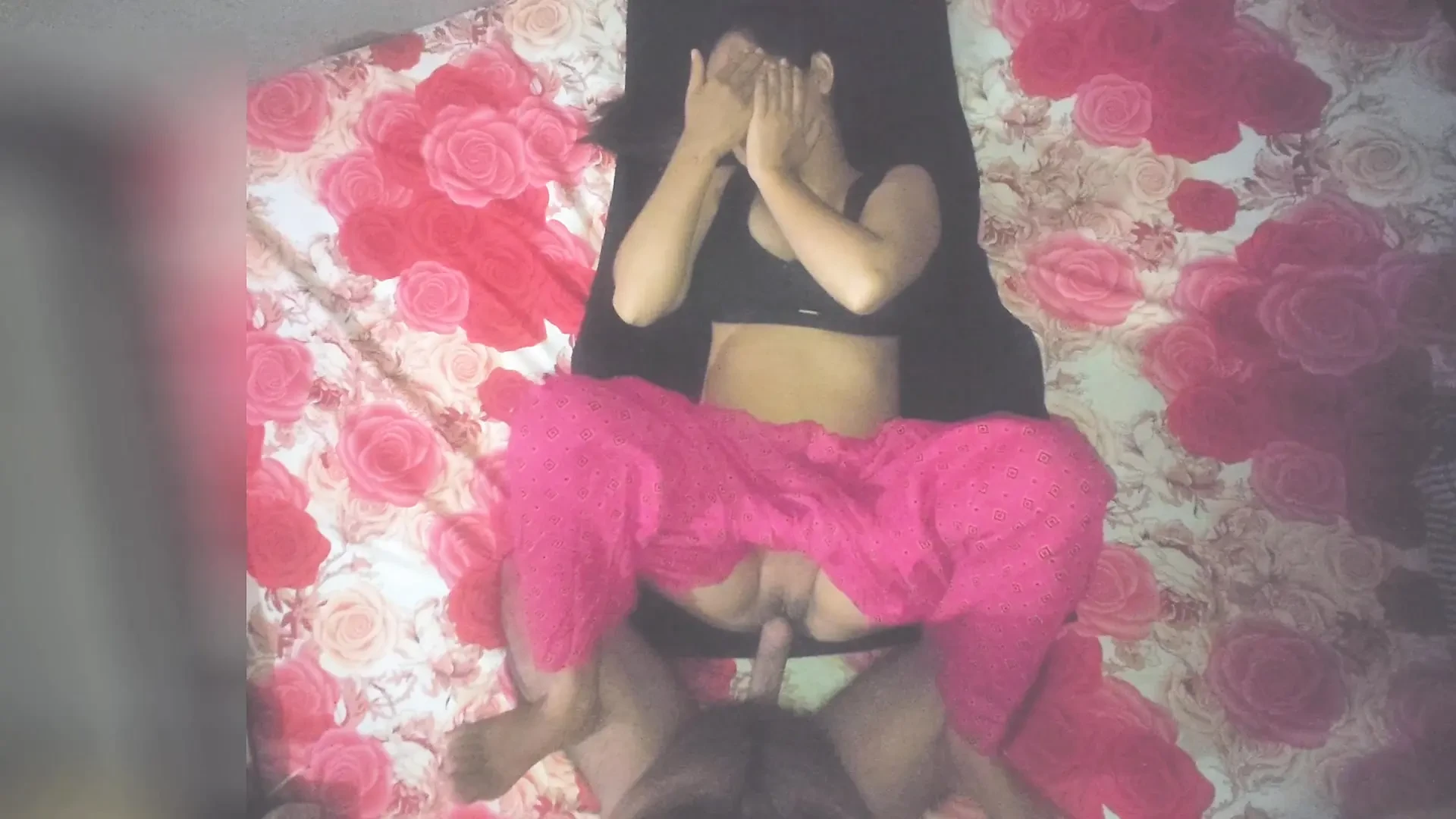 Pakistani Girl First time virgin girl viral sexy video