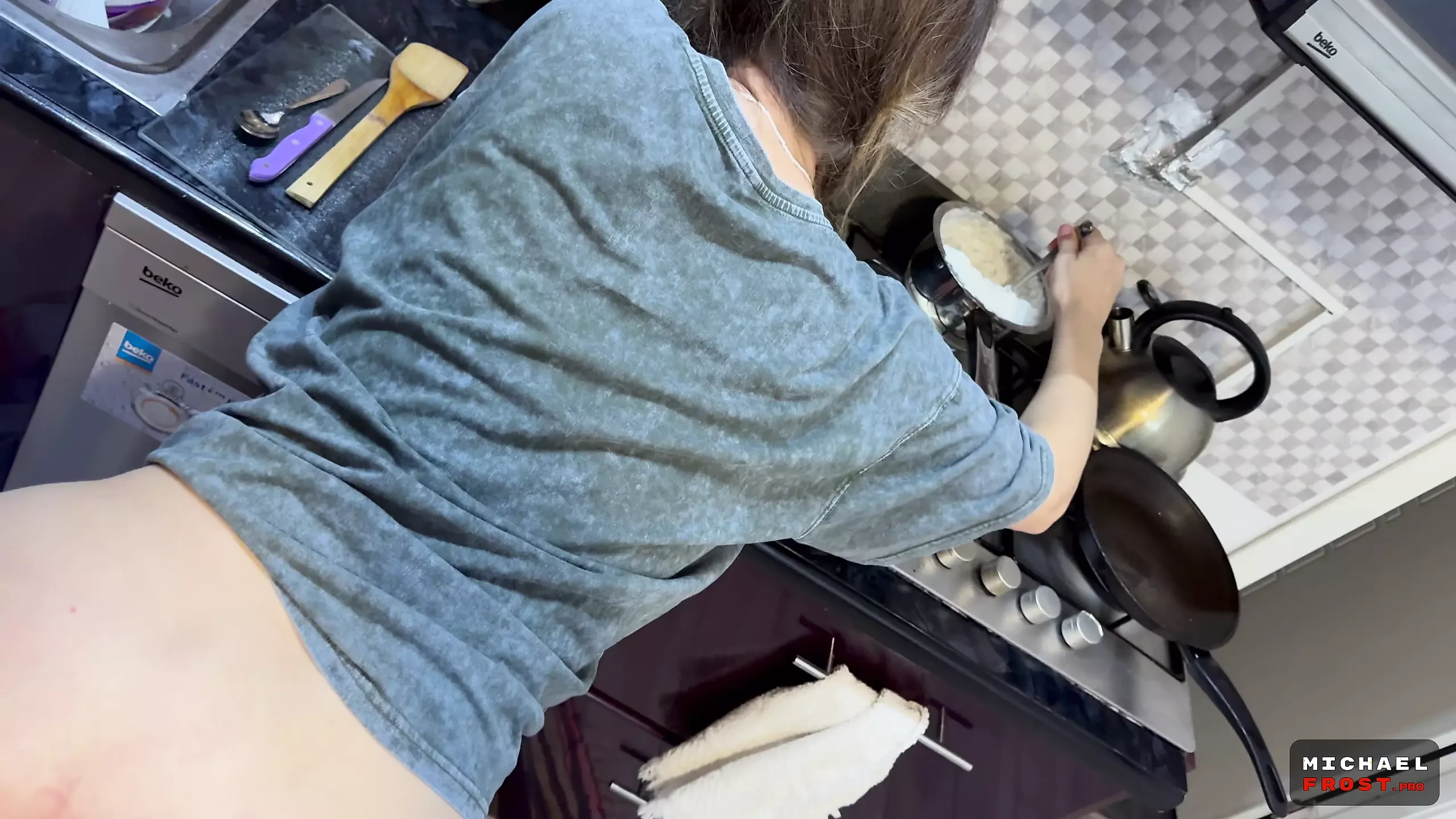 The flatmate-girl doesn’t mind periodic fucking in the kitchen and gets cum in her mouth and on her pigtails