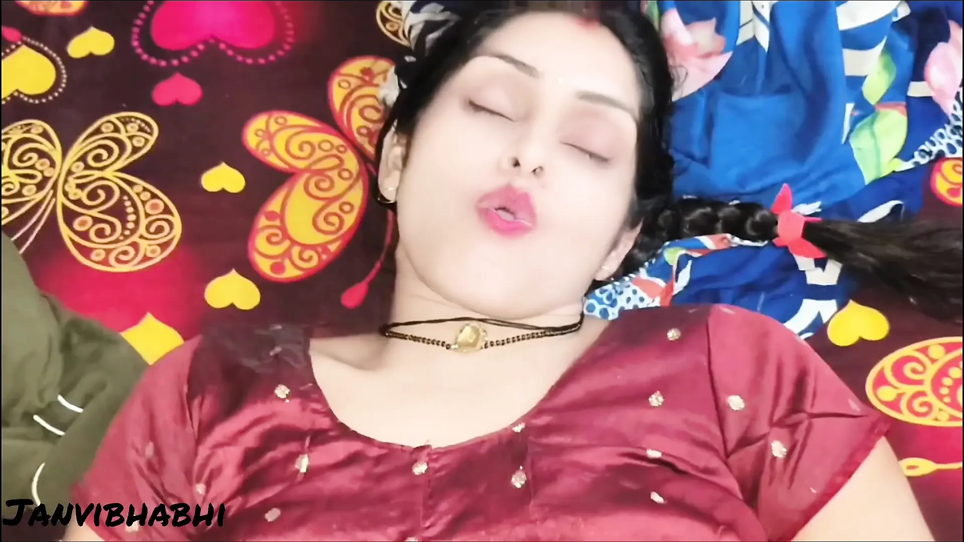 On Karva Chauth, after licking the pink pussy of a young woman, she was fucked hard.