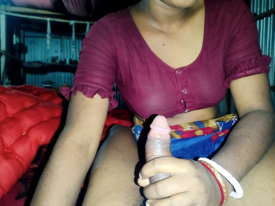 Hot Desi Stepmom Gives Sloppy Blowjob to Her Stepson at Home