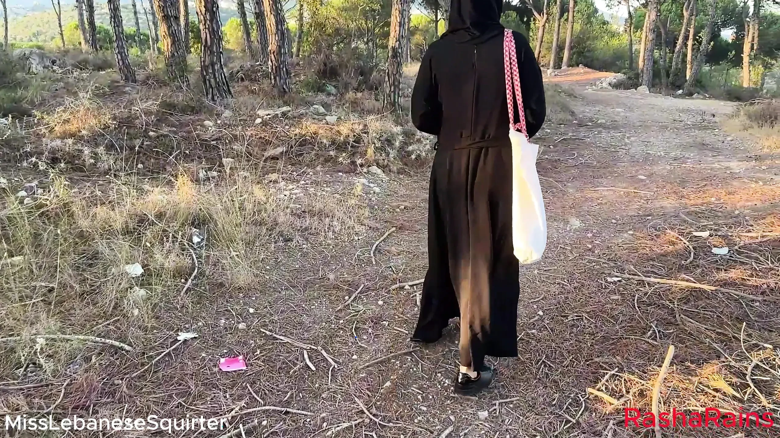 Lebanese Hijab bitch playing with her pussy in the forest and squirting