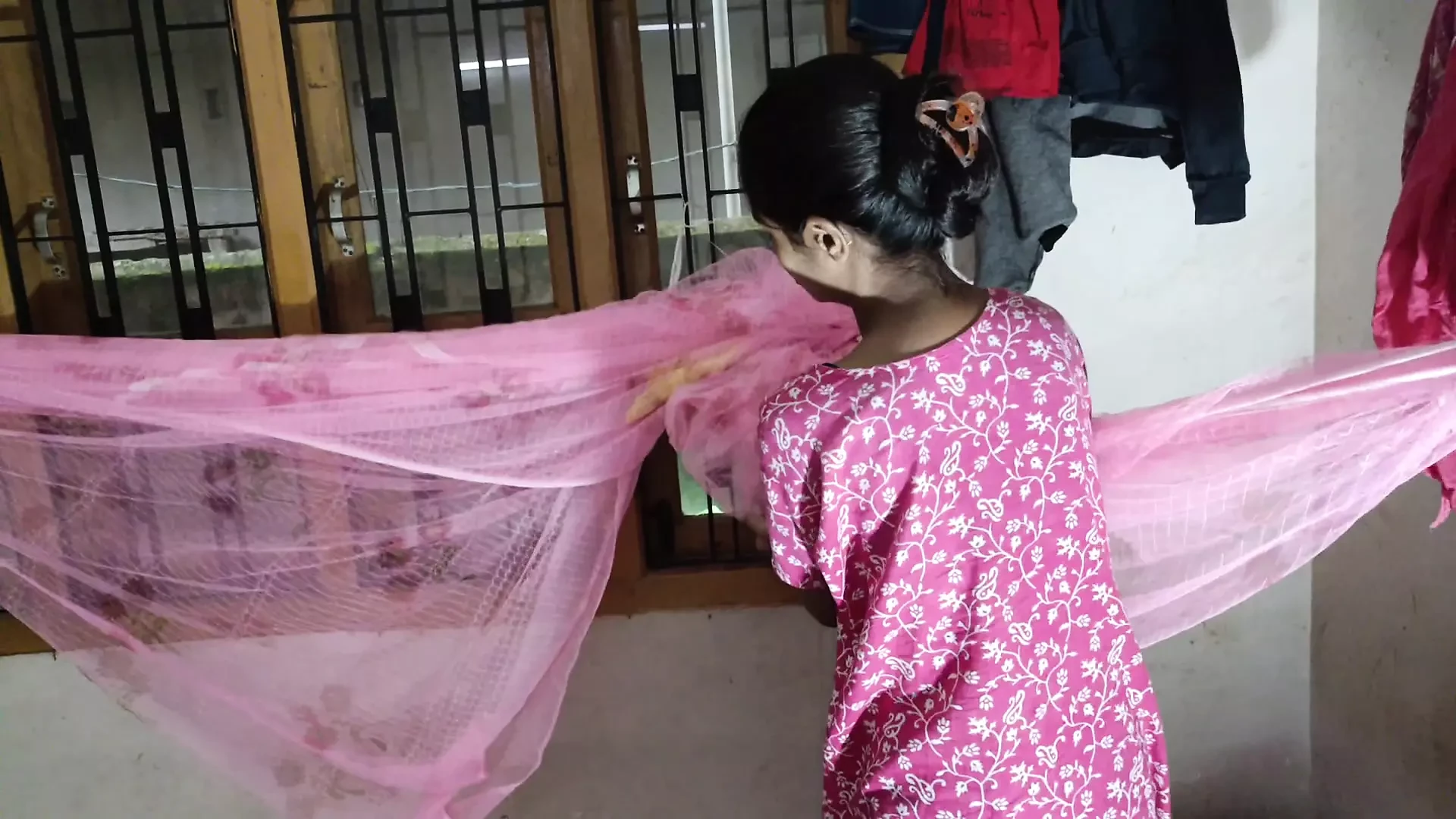 18 YEAR OLD DESI GIRL SEX WITH HUSNEND