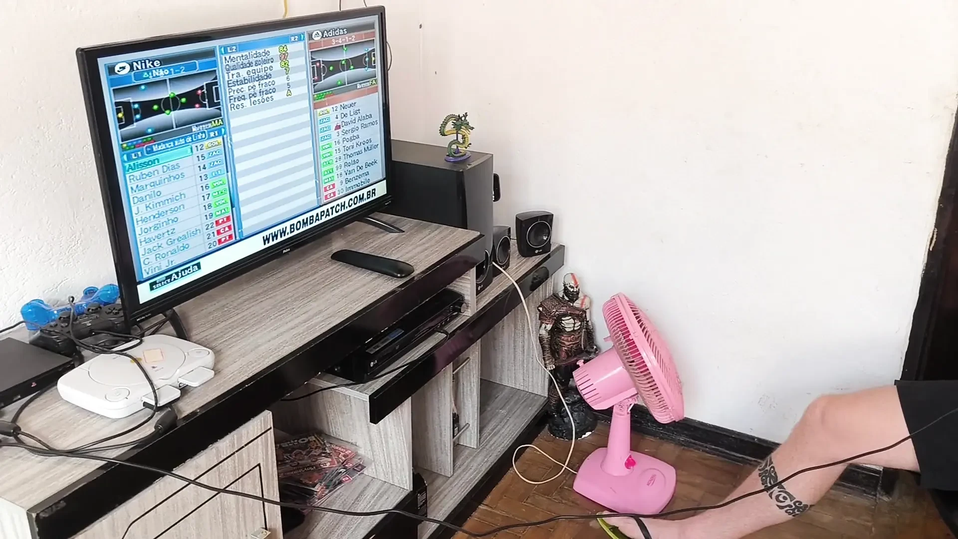 Playing and screwing in the fur