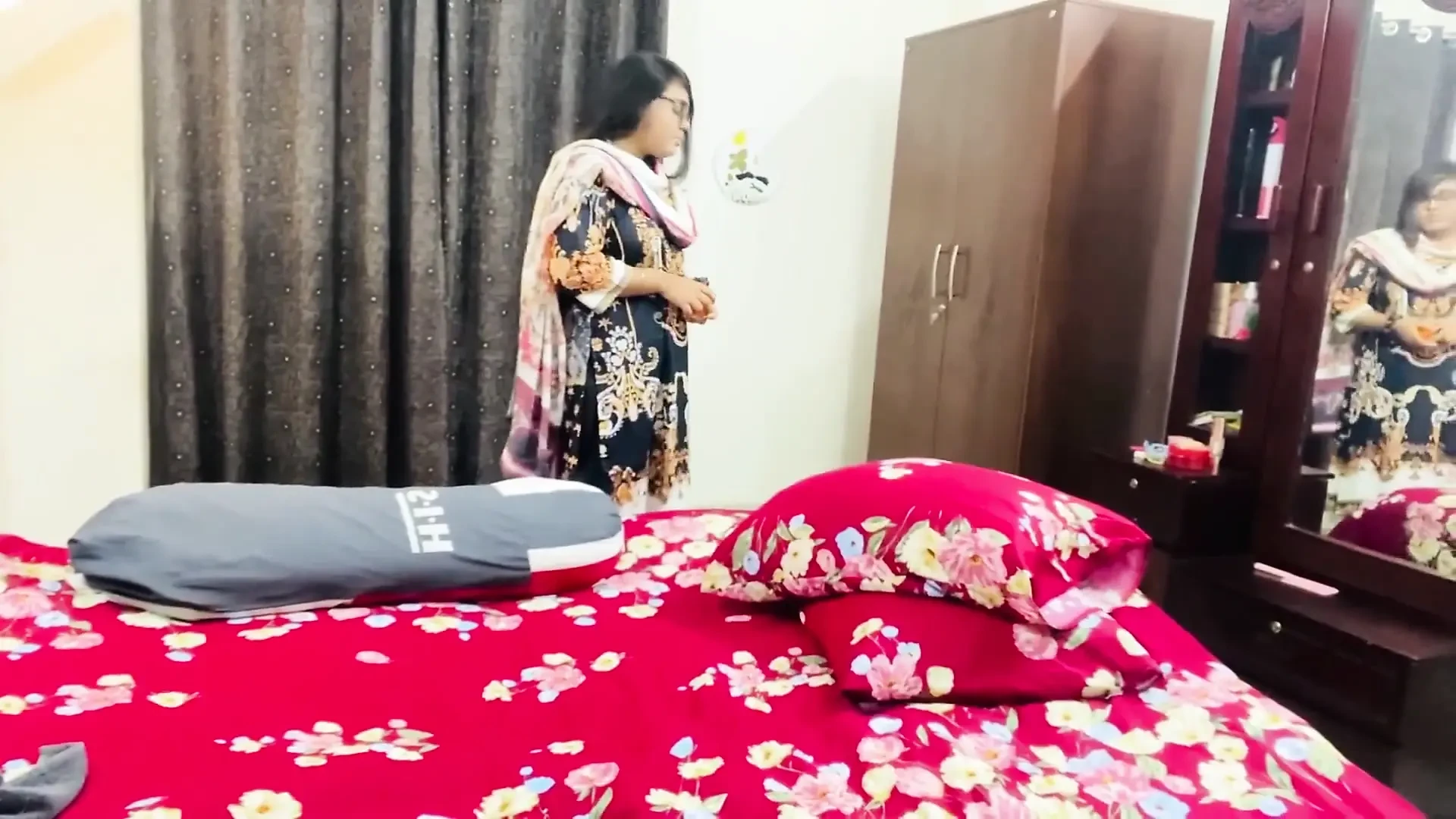 Married older sister gets fucked by younger brother and her pussy gets water out because her husband is abroad.