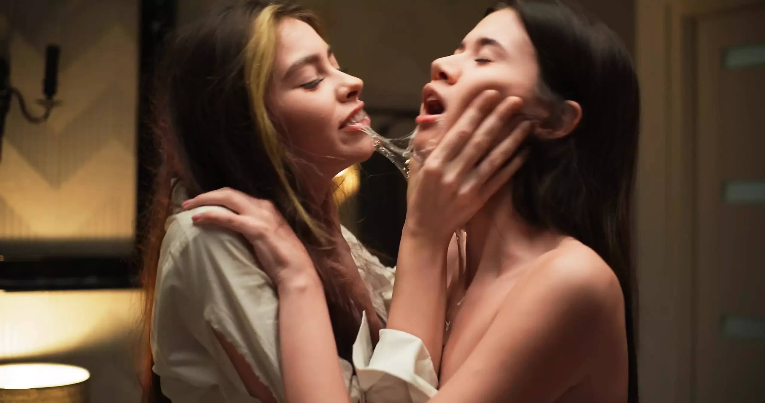 Possessed Alissa Foxy fuck hard Eveline Elle