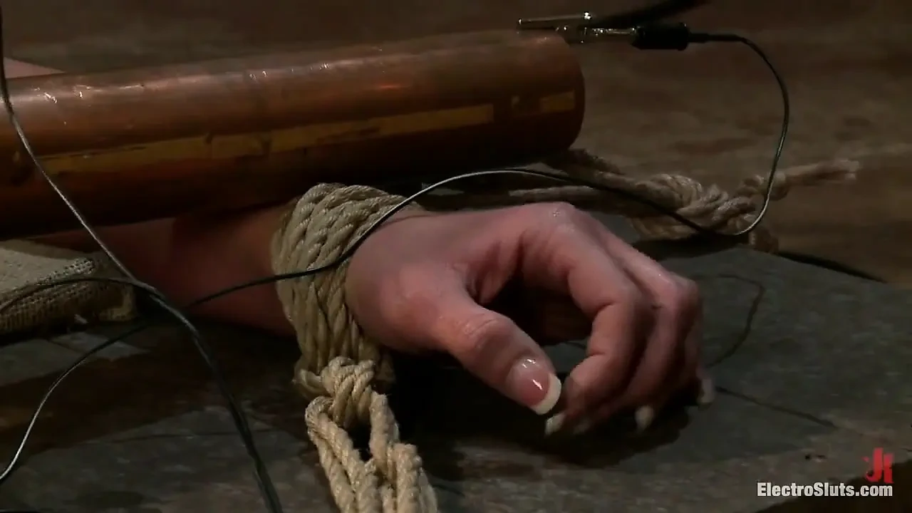 Big Tittied Sub Whore Phoenix Can’t Get Enough Electrosex Punishment!