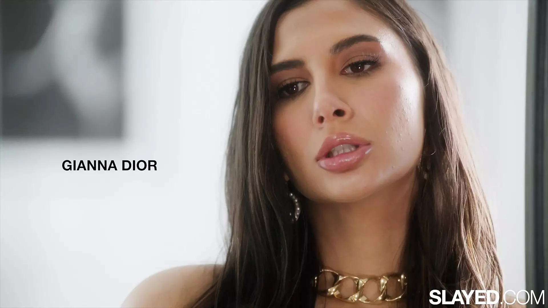 SLAYED Queenie & Gianna scissor & tongue fuck each other