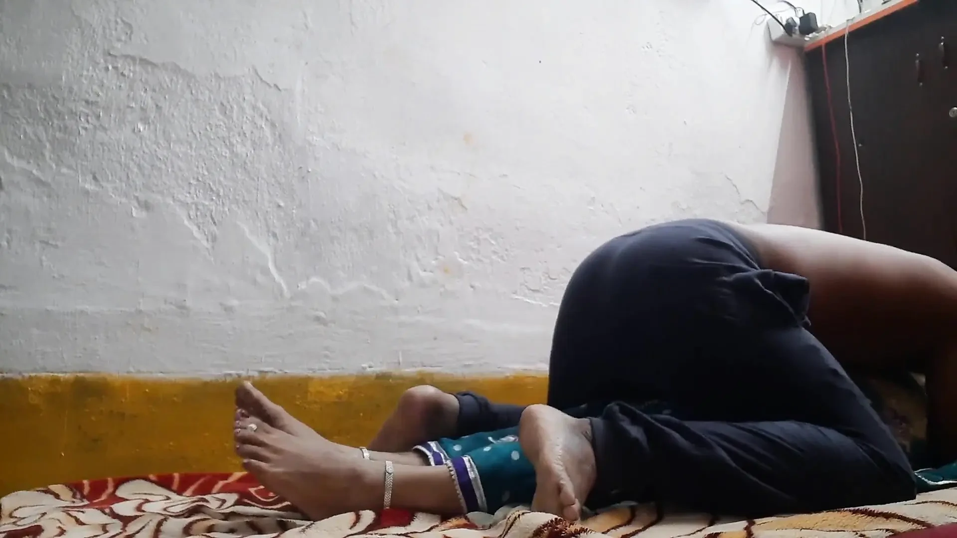 Hot Romance with Young Maid