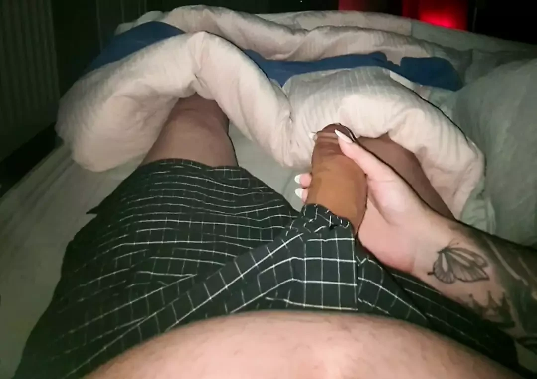 Step sister saw step brother dick and handjob him