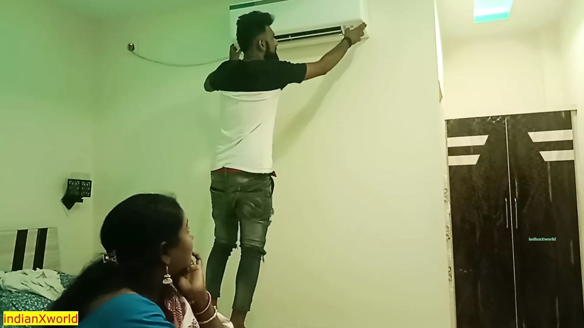 Indian cheating wife has hot sex with ac technician!