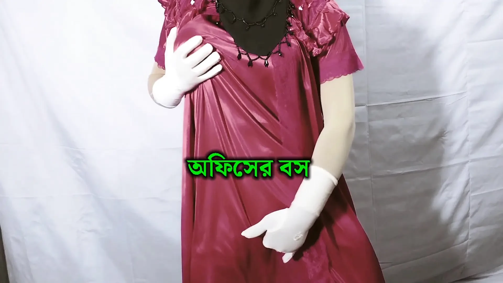 Beautiful woman spends the night with office boss