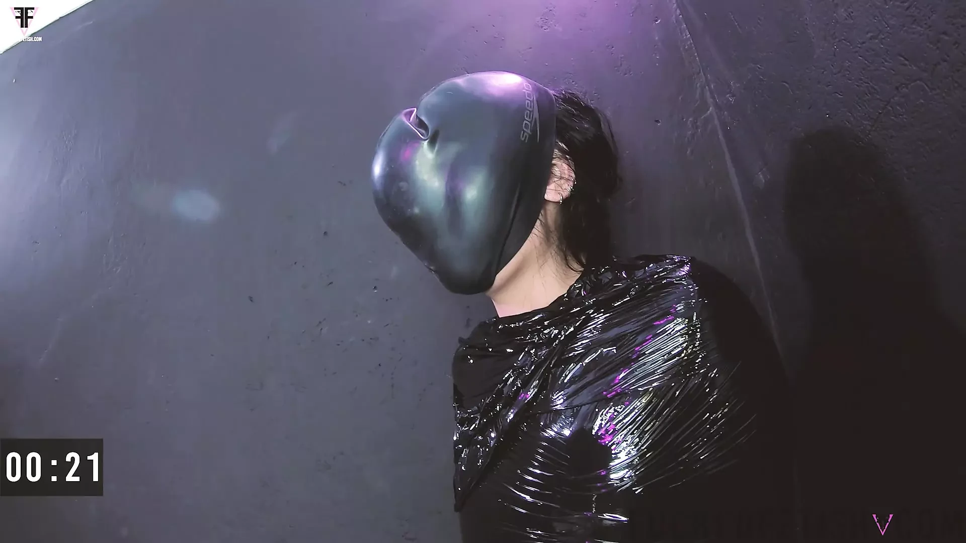 HD Moni Lee First Mummification Breath Play Bag Swimcap