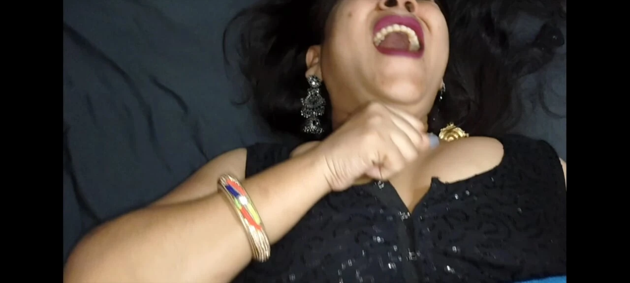 Husband kicks his wife’s ass