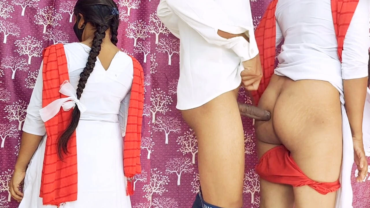 Indian school girl first time sex video