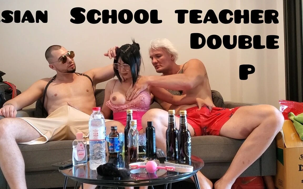 Asian Thai College Teacher Squirt From Double Penetration