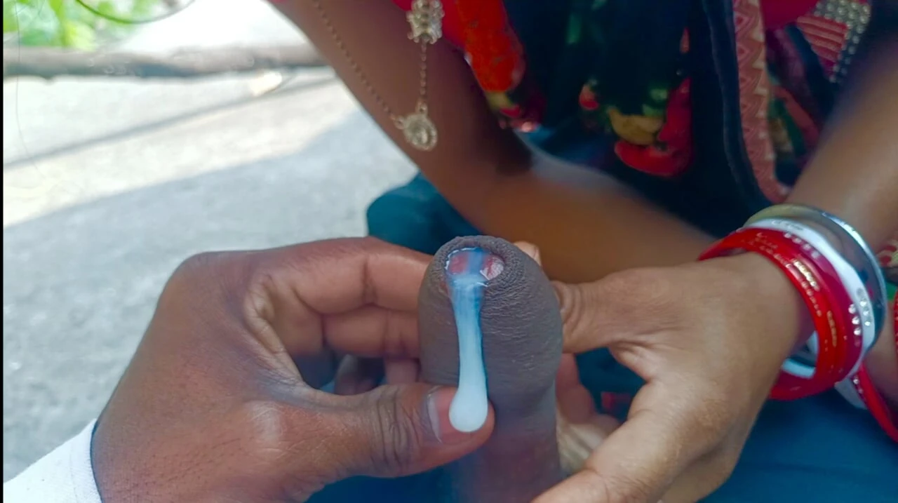 Indiansoni Bhabhi alone at home then decided to Outdoor Sex with Bhabhi and cum in Mouth full Hindi Bhabhi Sex videos