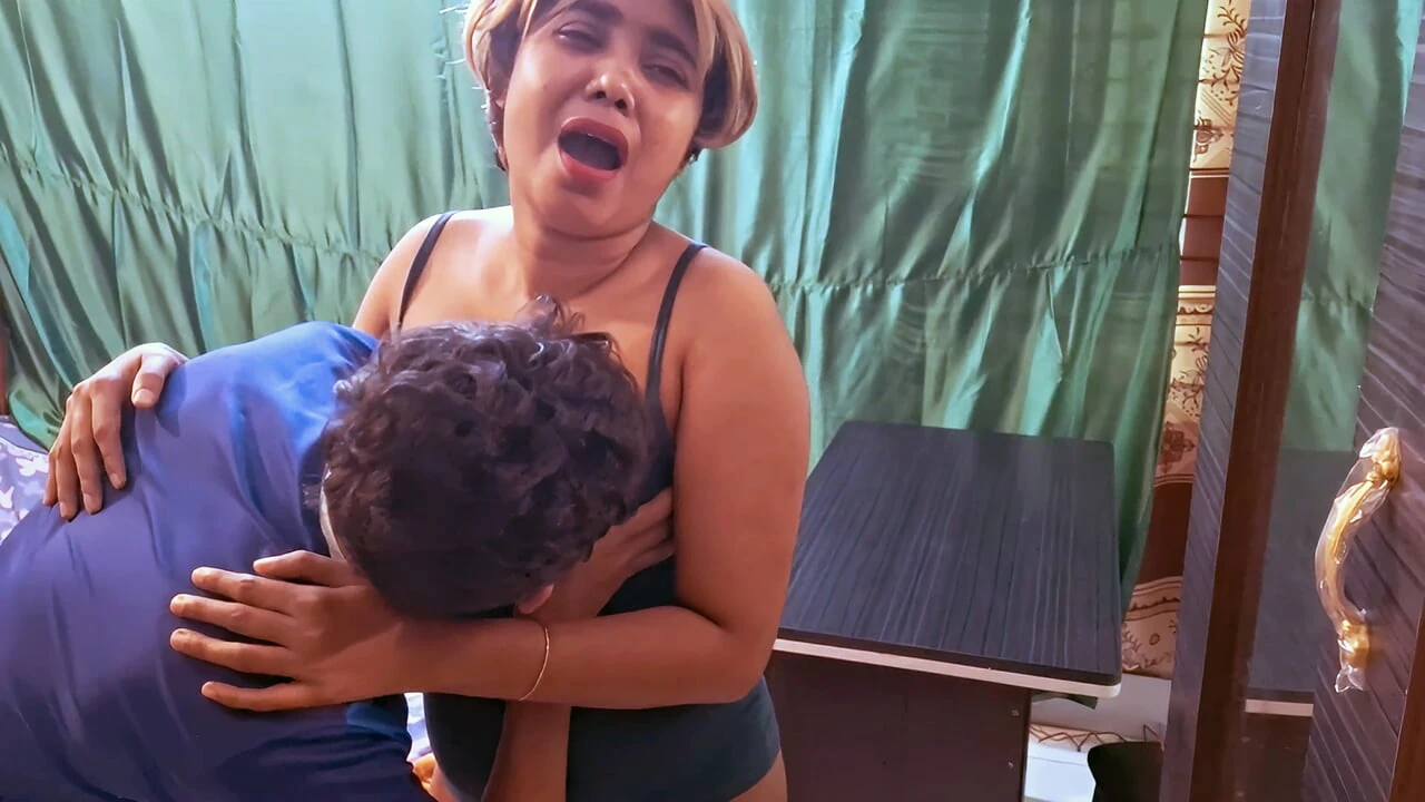 Indian Hot Beautiful Bengali Bhabhi Hardcore Fucking With Her Husband's Friend In Secret Affair