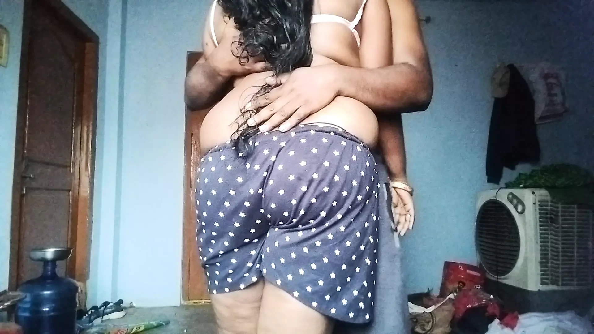 Doggy style me Pella bhabhi ko